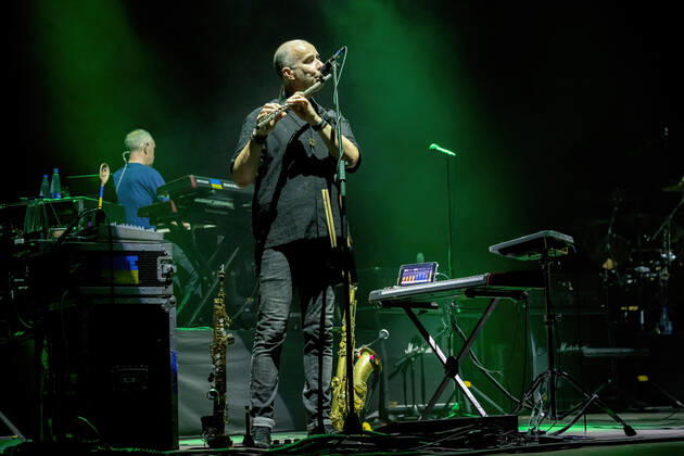 Concert of Steve Hackett, legendary guitarist of Genesis with Genesis revisited - Second out + More!Concert in Rome on 30.07.2022. Band: Steve Hackett - guitars, Roger King - keyboards Craig Blundell - drums, percussion and voice Rob Townsend - sax, flaute and percussion Jonas Reingold - bass and guitars Nad Sylvan - voice join the band Amanda Lehmann voice and guitars  Copyright: xClaudioxEnea SportReporterx xipax xLivexMediax