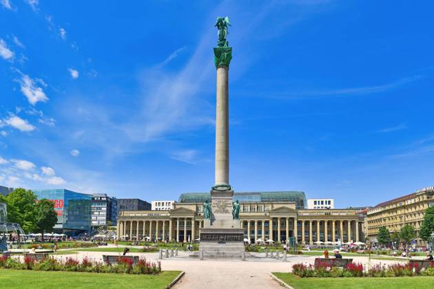 City square and public Park Schloßplatz with old Historical Shopping Centre and Anniversary Column to a sunny Day, Stuttgart, Germany, Europe Copyright: imageBROKER/Firn ibxmob08419572.jpg