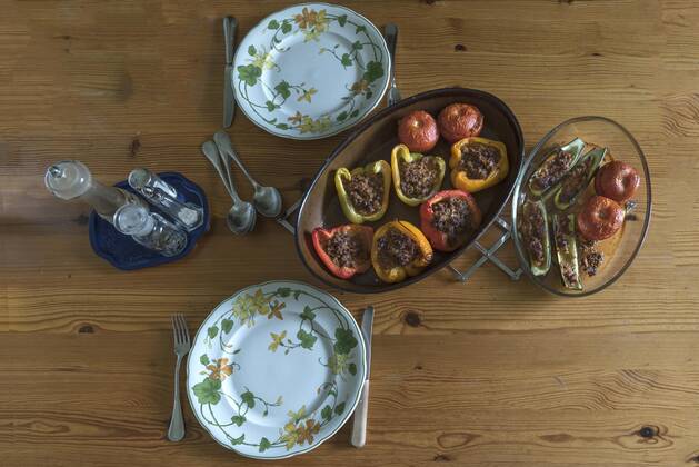 filled Peppers and Tomatoes in Two Casseroles at the dining table, Bavaria, Germany, Europe Copyright: imageBROKER HelmutxMeyerxzurxCapellen ibxmzc08395446.jpg