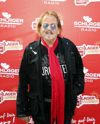 Frank Zander at the Schlager Radio Schlager Hammer Tour 2022 in Oranienburg