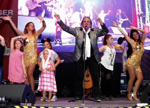 Frank Zander at the Schlager Radio Schlager Hammer Tour 2022 in Oranienburg