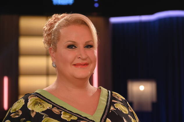 Comedienne Daphne de Luxe, civil name Daphne Haderlein as guest in the WDR talk show Kölner Treff