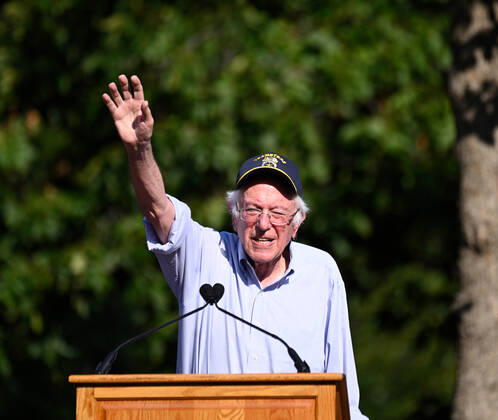 August 20, 2022: August 20, 2022, Philadelphia PA-Senator Bernie Sanders held a rally for worker™s rights in Philadelphia on the lawn of the historic Independence visiter™s center on Independence Mall - ZUMArf1_ 20220820_zaf_rf1_034 Copyright: xRickyxFitchettx