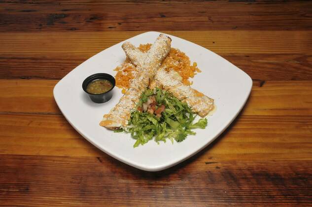 IMAGO Creative, Food, Taquitos Mexican Chicken Flautas, Delicious authentic Mexican cuisine known as chicken flautas, Delicious authentic Mexican cuisine known as chicken flautas, 11.03.2021, Copyright: xrobeox Panthermedia29696770.jpg