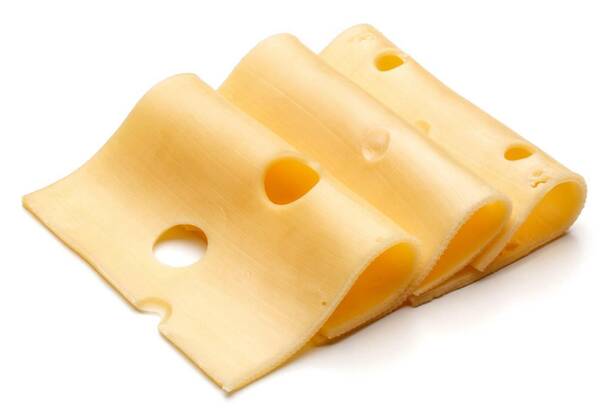  cheese slices isolated on white background cutout, cheese slices isolated on white background cutout, 04.08.2021, Copyright: xjuanbuadesx Panthermedia30594692.jpg