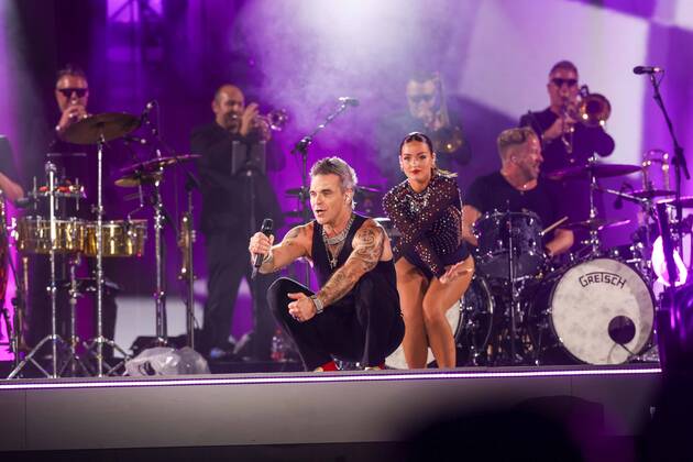 27.08.2022, Munich, GER, Bavaria Sounds, Munich, ROBBIE WILLIAMS, pictured Robbie Williams, concert,