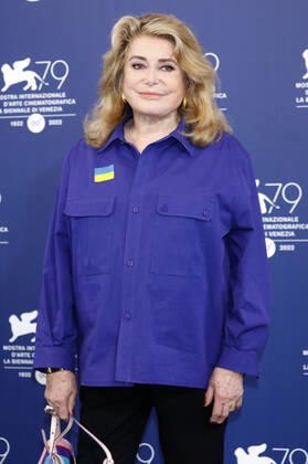 Catherine Deneuve at the photocall on the occasion of the award of the Golden Lion for Lifetime Achievement at the Biennale di Venezia 2022 79 Venice International Film Festival at Palazzo del Casino Venice, 31 08 2022. Foto:xD.xBedrosianx xFuturexImage