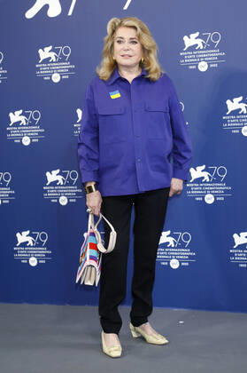 Catherine Deneuve at the photocall on the occasion of the award of the Golden Lion for Lifetime Achievement at the Biennale di Venezia 2022 79 Venice International Film Festival at Palazzo del Casino Venice, 31 08 2022. Foto:xD.xBedrosianx xFuturexImage