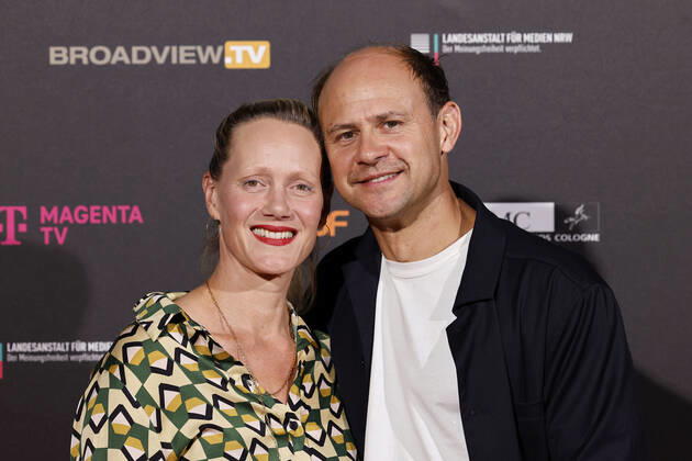 Actor Moritz Führmann with wife and actress Anna Schudt at the Cologne Emmy Cocktail 2022 on the occasion of the 16 Cologne Jury Meeting of the International Emmy at Arff Castle Cologne, 31 08 2022 NRW Germany Copyright: xChristophxHardtx