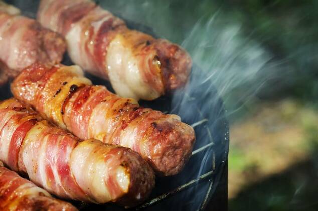  Barbecue, Kebab grilling on the barbeque, Kebab grilling on the barbeque, 25.02.2022, Copyright: xhitdelightx Panthermedia31159260.jpg