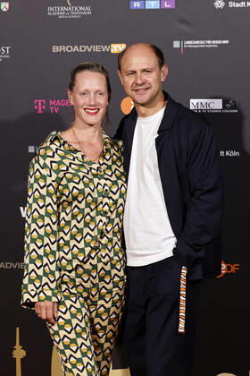Actor Moritz Führmann with wife and actress Anna Schudt at the Cologne Emmy Cocktail 2022 on the occasion of the 16 Cologne Jury Meeting of the International Emmy at Arff Castle Cologne, 31 08 2022 NRW Germany Copyright: xChristophxHardtx