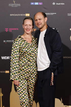 Actor Moritz Führmann with wife and actress Anna Schudt at the Cologne Emmy Cocktail 2022 on the occasion of the 16 Cologne Jury Meeting of the International Emmy at Arff Castle Cologne, 31 08 2022 NRW Germany Copyright: xChristophxHardtx
