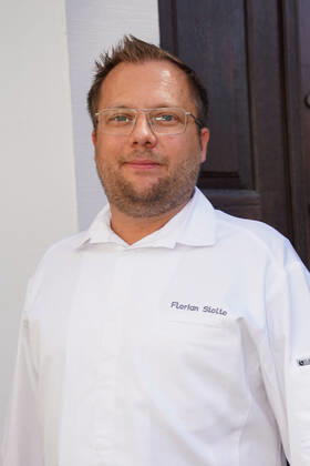 Pfaelzer Gourmet Festival 2022 in Deidesheim 02 09 2022 1 Palatinate Gourmet Festival by Reichsrat von Buhl Tristan Brandt Florian Stolte is the youngest of Baiersbronns star chefs Deidesheim Winery Reichsrat von Buhl Rhineland Palatinate