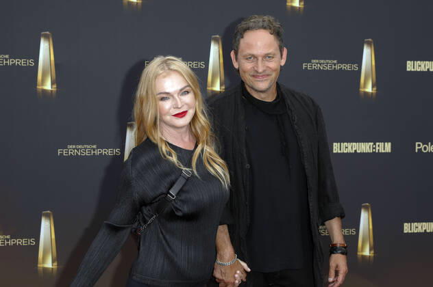 Inga Humpe with partner Tommi Eckart of 2raumwohnung at the German Television Award 2022 The Night of the Creatives at Studio Ehrenfeld Cologne, 13 09 2022 Foto:xR.xSchmiegeltx xFuturexImage