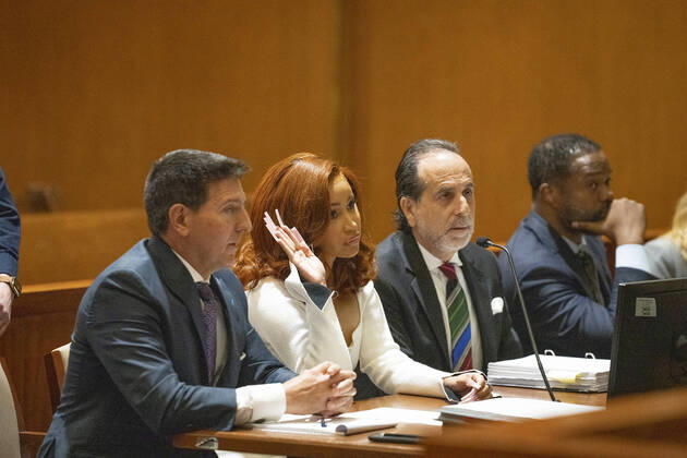 Bilder des Jahres 2022, Entertainment 09 September Entertainment Themen der Woche KW37 Entertainment Bilder des Tages KEW GARDENS, NEW YORK, NY - SEPTEMBER 15: The 29-year-old hip-hop star, whose real name is Belcalis Marlenis Alm¡nzar, avoided jail time by pleading guilty to assault in the third degree and reckless endangerment in the third degree in the assault on two female bartenders at the Angels Gentlemens Club and Restaurant, located at 32-17 College Point Blvd. Cardi B allegedly became enraged, believing that her husband Offset had slept with one of the bartenders on September 15, 2022 in Kew Gardens, New York....People: Cardi B Kew GArdens United States Of America - ZUMAs214 20220915_zba_s214_002 Copyright: xSMGx