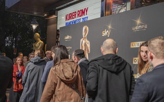 20220916 Kurier Romy-Branchenfest 2022 WIEN, OESTERREICH - 16. SEPTEMBER: Kurier Romy-Brachenfest 2022, bei dem im Rahmen einer festlichen Verleihung, die kreativen Talente hinter der Kamera in 15 Kategorien Nomnierten, geehrt werden am 16. September 2022 im Gartenbaukino in Wien, Oesterreich. 220916_SEPA_17_020 Copyright: xIsabellexOuvrardx SEPAxMedia