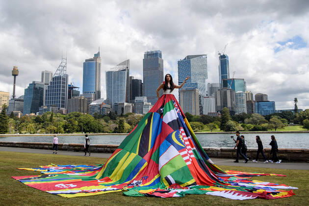 THE AMSTERDAM RAINBOW DRESS, Susie Wrong models the Amsterdam Rainbow Dress at the Royal Botanic Garden, ahead of the Sydney WorldPride Human Rights Conference, in Sydney, Tuesday, September 20, 2022. ( NO ARCHIVING, EDITORIAL USE ONLY, NO USE IN BOOKS WITHOUT CONSENT SYDNEY NSW AUSTRALIA Copyright: xBIANCAxDExMARCHIx 20220920001706105847