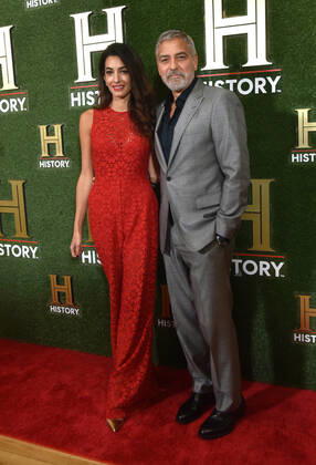 WASHINGTON, DC - SEPTEMBER 24: Amal Clooney and George Clooney at HISTORYTalks 2022: Your Place in History at DAR Constitution Hall in Washington, DC on September 24, 2022. Copyright: xPatsyxLynchx