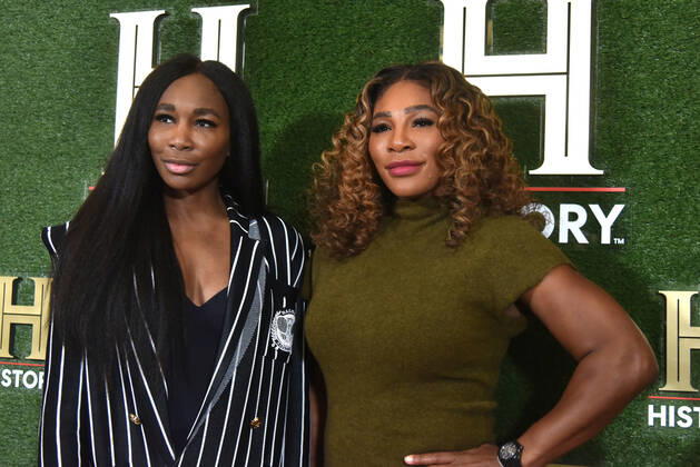 WASHINGTON, DC - SEPTEMBER 24: Venus Williams and Serena Williams at HISTORYTalks 2022: Your Place in History at DAR Constitution Hall in Washington, DC on September 24, 2022. Copyright: xPatsyxLynchx