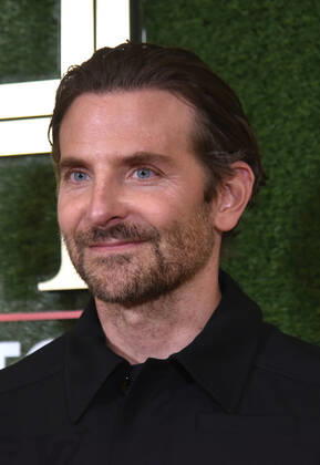 WASHINGTON, DC - SEPTEMBER 24: Bradley Cooper at HISTORYTalks 2022: Your Place in History at DAR Constitution Hall in Washington, DC on September 24, 2022. Copyright: xPatsyxLynchx