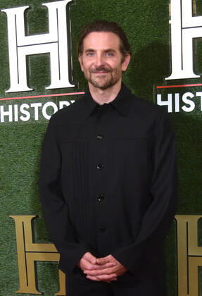 WASHINGTON, DC - SEPTEMBER 24: Bradley Cooper at HISTORYTalks 2022: Your Place in History at DAR Constitution Hall in Washington, DC on September 24, 2022. Copyright: xPatsyxLynchx