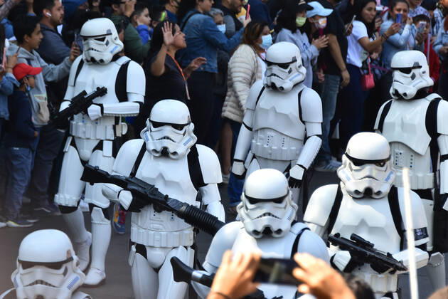 October 15, 2022, Mexico City, Mexico: Participants take part during the Training Day Star Wars Parade at Reforma Avenue. on October 15, 2022 in Mexico City, Mexico. Mexico City Mexico - ZUMAe321 20221015_zia_e321_084 Copyright: xCarlosxTischlerx