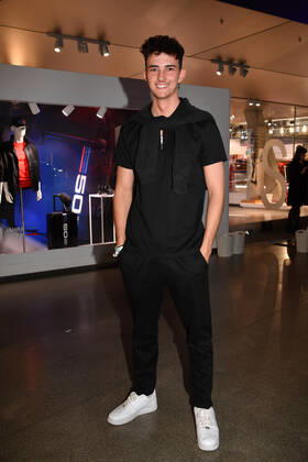 Nathan Goldblat award ceremony Blue Panther TV Streaming Award 2022 honor, award, prize BMW Welt Munich 19 October 2022