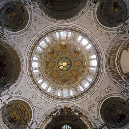 Aufblick in the Dome with central Holy Spirit window with dome windows, indoor shot, Berlin cathedral, Berlin, Germany, Europe Copyright: imageBROKER/StefanxZiese iblszi08658177.jpg
