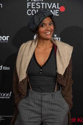 Lucia PERAZA RIOS, actress, red carpet, red carpet show, arrival, arrival, Film Festival Cologne awards in Cologne, 27 10 2022