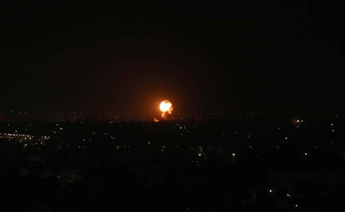 Fire and smoke billowing in the background following an Israeli air strike on Khan Yunis, Fire and smoke billowing in the background following an Israeli air strike on Khan Yunis, southern Gaza Strip, on 4 Nobember,2022. photo by Ashraf Amra Gaza Gaza Strip Occupied Palestinian Territory 041122_Gaza_ASH_00 (3) Copyright: xxAshrafxAmra APAimagesx