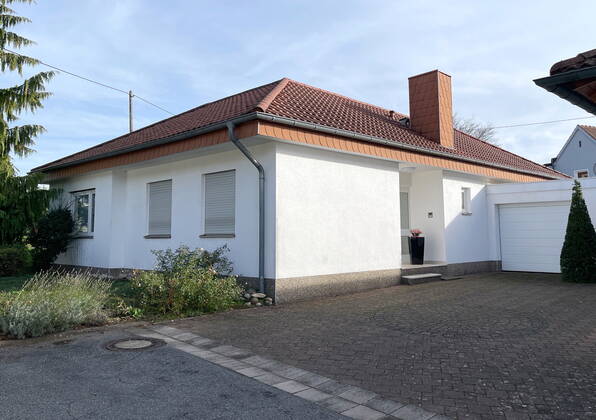 In this bungalow in the street Im Herrnkreth in Heusweiler Niedersalbach lived the, since 19 September missing, Gerda Schuster 74, here photographed on Tuesday 08 11 2022 The single woman should have been killed bub