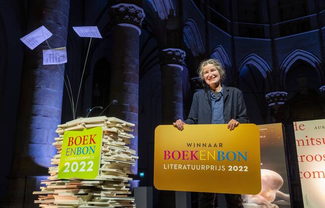 2022 11 10 21 23 06 THE HAGUE Anjet Daanje has won the Boekenbon Literature Prize 2022 with The song of stork and dromedary This year the award ceremony took place in the Grote of Sint Jacobskerk ANP LEX VAN LIESHOUT netherlands out belgium out  Copyright: xx x457593777x originalFilename: 457593777