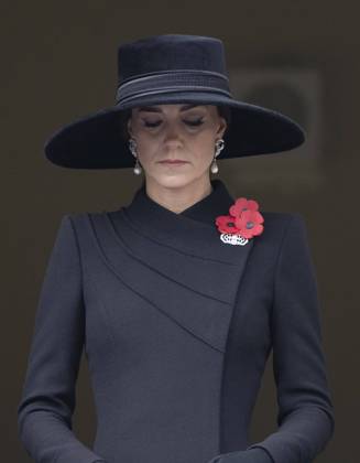 . 13 11 2022. London, United Kingdom. Camilla, Queen Consort and Kate Middleton, the Princess of Wales , at the Remembrance Sunday service at The Cenotaph in London.  xStephenxLockx xi-Imagesx IIM-23925-0039