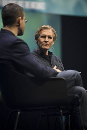 Max Levchin (L), Founder and CEO of Affirm and serial entrepreneur Mika Salmi attend the Slush 2022 Startup Event in Helsinki, Finland on November 18, 2022. Helsinki Finland Copyright: xEmmixKorhonenx LKKTF20221118154406EZSN