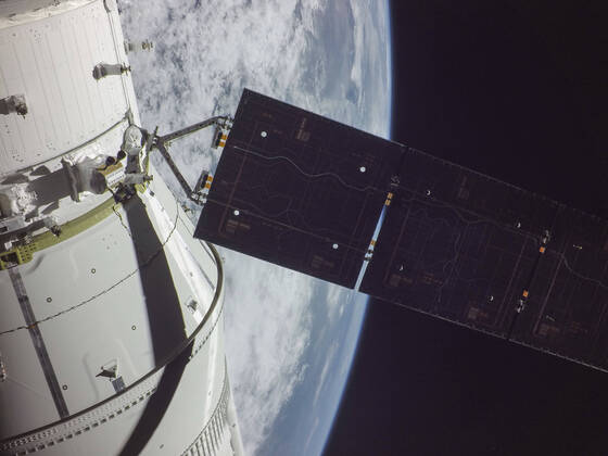 November 16, 2022, Earth Orbit, Earth Orbit: Selfie of the Orion crew capsule with the Earth after deploying one of the solar arrays shortly after launch on flight day one of the NASA Artemis I mission, November 16, 2022, in Earth Orbit. The image was captured by a camera on the tip of one of the solar arrays as it traveled out of the EarthÃ¢â‚¬â ¢s atmosphere. Earth Orbit Earth Orbit - ZUMAp138 20221116_zaa_p138_083 Copyright: xNasa Nasax