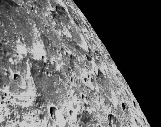 November 21, 2022, Lunar Orbit, Earth Orbit: Black and white images of the lunar surfaced showing craters captured by Orion optical navigation camera during the nearest approach to the Moon on flight day six of the NASA Artemis I mission, November 21, 2022, in Lunar Orbit. Lunar Orbit Earth Orbit - ZUMAp138 20221121_zaa_p138_061 Copyright: xNasa Nasax