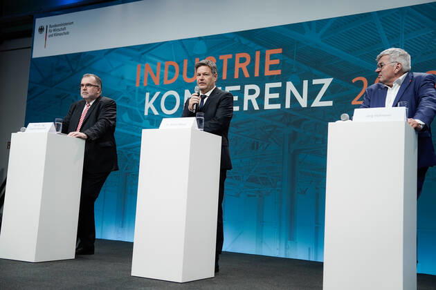 Industry Conference 2022 in Berlin Current, 29 11 2022, Berlin, Dr Robert Habeck, Federal Minister for Economic Affairs and Clim