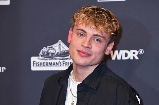 Marek Fritz at the 1live Krone 2022 in the Jahrhunderthalle in Bochum on 08 12 2022