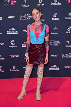 Lea Lea Marie Becker at the 1live Krone 2022 in the Jahrhunderthalle in Bochum on 08 12 2022
