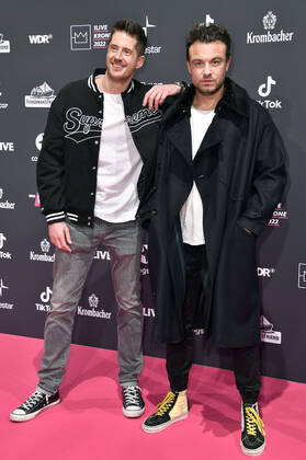 Beatzarre and Dag Alexis Kopplin from SDP at the 23 award ceremony of the 1Live Krone 2022 in the Jahrhunderthalle Bochum, 08 12 2022 Foto:xN.xKubelkax xFuturexImage