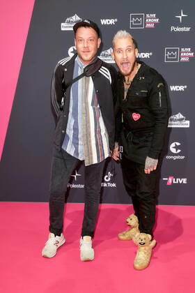 1LIVE Krone award ceremony in Bochum 257ers on the red carpet at the 1LIVE Krone award ceremony in the Jahrhunderthalle in Bochum Copyright: xEventpressxGolejewskix