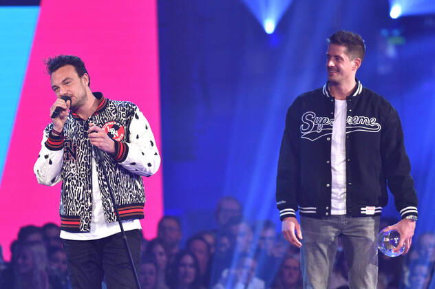 Dag Alexis Kopplin and Vincent Stein from SDP at the 23 award ceremony of the 1Live Krone 2022 in the Jahrhunderthalle Bochum, 08 12 2022 Foto:xN.xKubelkax xFuturexImage