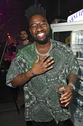 Kelvin Jones at the 23 award ceremony of the 1Live Krone 2022 in the Jahrhunderthalle Bochum, 08 12 2022 Foto:xN.xKubelkax xFuturexImage