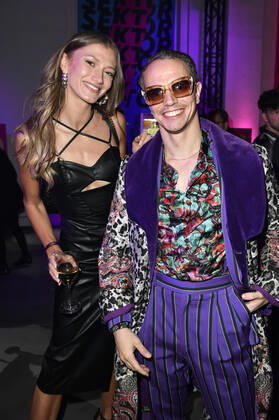 Leony and Frans Zimmer Alle Farben at the 23 award ceremony of the 1Live Krone 2022 in the Jahrhunderthalle Bochum, 08 12 2022 Foto:xN.xKubelkax xFuturexImage