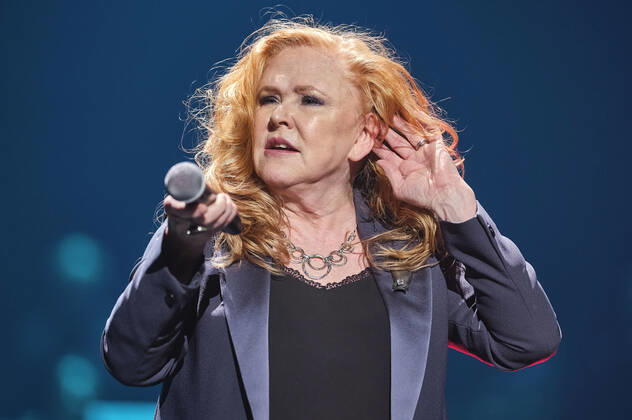 Carol Decker T Pau live at Night of the Proms 2022 at ZAG Arena Hannover, 08 12 2022 Foto:xU.xStammx xFuturexImage