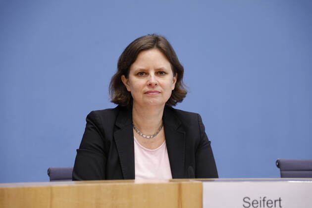State Secretary Juliane Seifert, BMI, Germany, Berlin, Federal Press Conference, Topic Results of the SVR Integration Barometer 2022