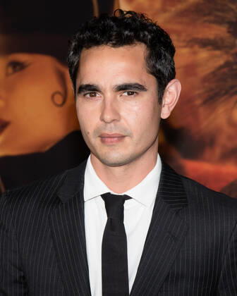 15 December 2022 - Los Angeles, California - Max Minghella. Babylon Global Premiere Screening at the Academy Museum of Motion Pictures. Los Angeles USA - ZUMAa123 20221215_zaa_a123_637 Copyright: xBillyxBennightx
