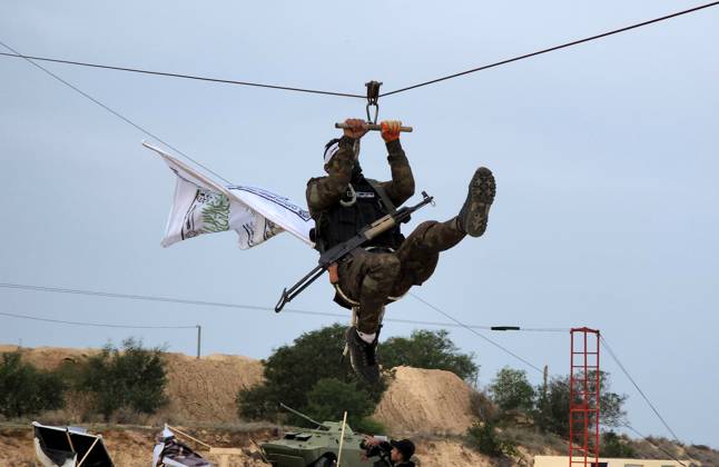 Militants of Al-Ansar Brigades, the military wing of the Palestinian al-Ahrar movement, participates in a military exercise, in Khan Younis in the southern of Gaza strip Militants of Al-Ansar Brigades, the military wing of the Palestinian al-Ahrar movement, participates in a military exercise, in Khan Younis in the southern of Gaza strip on January 01, 2023. Photo by Ashraf Amra apaimages Khan Younis Gaza Strip Palestinian Territory 010123_KHANYOUNIS_ASH_1_00 (40) Copyright: xapaimagesxAshrafxAmrax xapaimagesx
