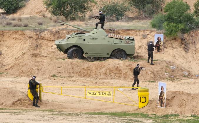 Militants of Al-Ansar Brigades, the military wing of the Palestinian al-Ahrar movement, participates in a military exercise, in Khan Younis in the southern of Gaza strip Militants of Al-Ansar Brigades, the military wing of the Palestinian al-Ahrar movement, participates in a military exercise, in Khan Younis in the southern of Gaza strip on January 01, 2023. Photo by Ashraf Amra apaimages Khan Younis Gaza Strip Palestinian Territory 010123_KHANYOUNIS_ASH_1_00 (6) Copyright: xapaimagesxAshrafxAmrax xapaimagesx