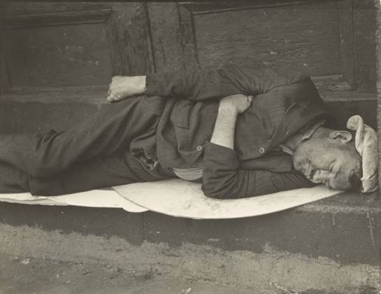 RECORD DATE NOT STATED South Street, New York. Walker Evans (American, 1903 - 1975) Copyright: xpiemagsx gb16807 !ACHTUNG AUFNAHMEDATUM GESCHÄTZT!